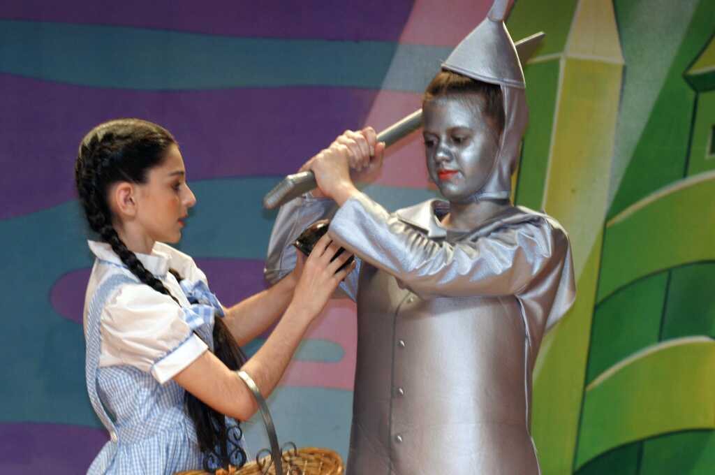 wizardoilcan.jpg